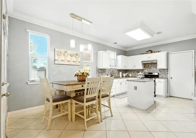 4th image of 9238 Quercus Cir, Houston, TX 77075 | MLS# 32974070
