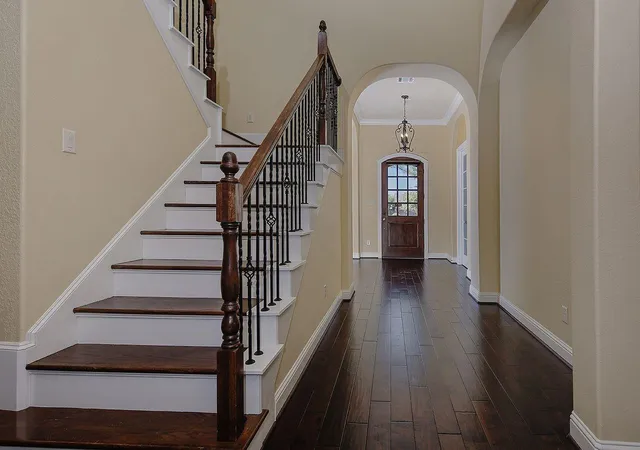 3rd image of 330 Mill Creek Rd, Pinehurst, TX 77362 | MLS# 76112644