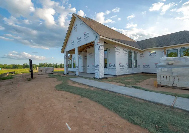 Homes for sale in New Waverly, TX | 301 Seguin Dr, New Waverly, TX 77358 | MLS# 66288837