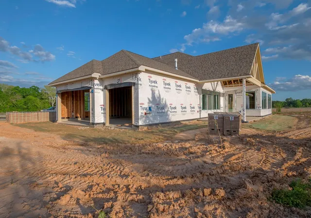 Homes for sale in New Waverly, TX | 301 Seguin Dr, New Waverly, TX 77358 | MLS# 66288837