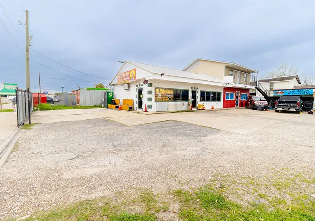 3rd image of 1137 Freeport St, Houston, TX 77015 | MLS# 4107373