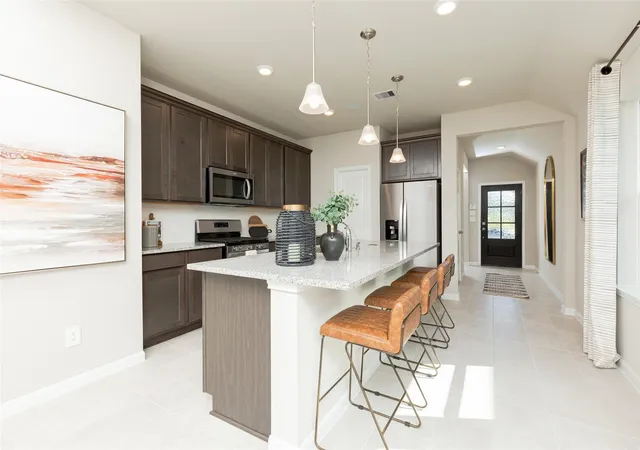 3rd image of 21739 Carballo Oak Trl, Tomball, TX 77377 | MLS# 8932670