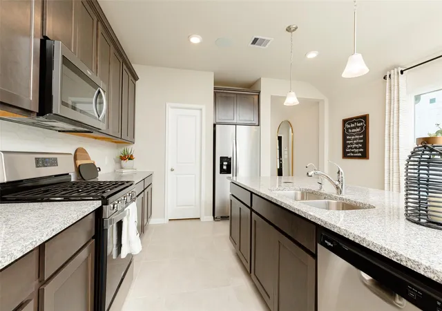 4th image of 21739 Carballo Oak Trl, Tomball, TX 77377 | MLS# 8932670