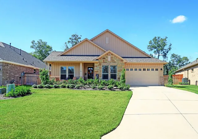 1st image of 33002 Woodlake Dr, Fulshear, TX 77441 | MLS# 12200389