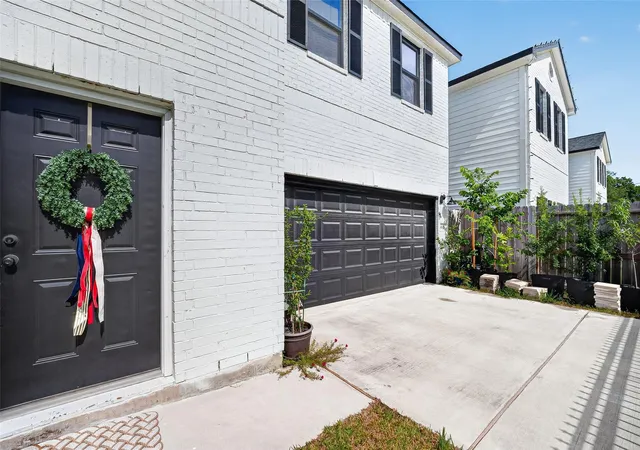 Photo 2 of Single family home for sale at 4815 Eastland St, Houston, TX 77028 | MLS# 46802914 | Listing updated on 2026-07-26