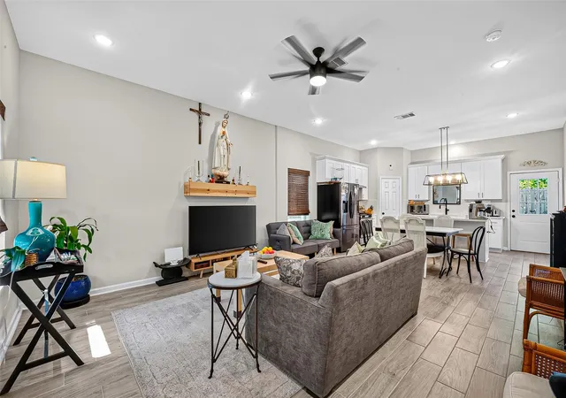 Photo 3 of Single family home for sale at 4815 Eastland St, Houston, TX 77028 | MLS# 46802914 | Listing updated on 2026-07-26