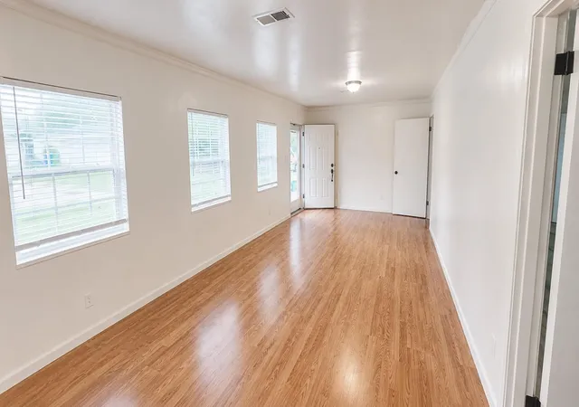 4th image of 108 Britton Dr, Silsbee, TX 77656 | MLS# 46673058