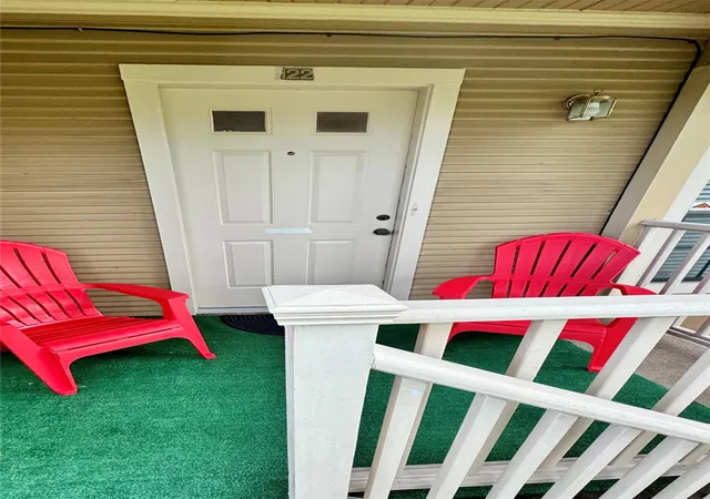 Photo 3 of Condo for sale at 1311 Antoine Dr #122, Houston, TX 77055 | MLS# 6733372 | Listing updated on 2026-07-24