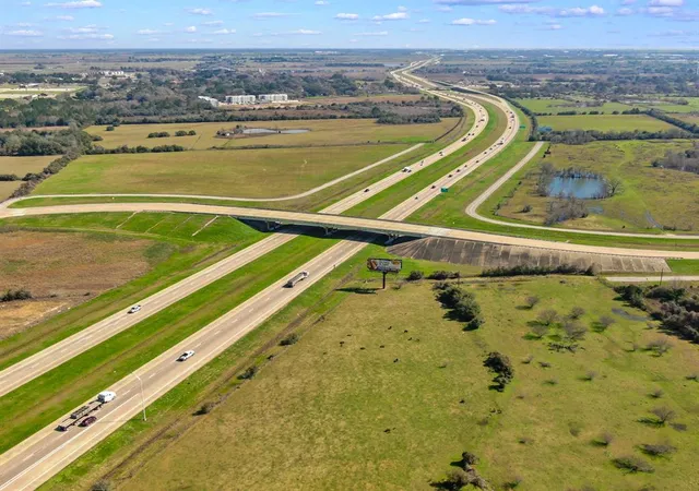 5th image of 45814 Hwy 290 Bus, Hempstead, TX 77445 | MLS# 33571528