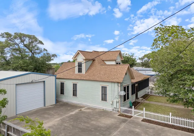 Homes for sale in Matagorda, TX | 260 Fisher St, Matagorda, TX 77414 | MLS# 55581583