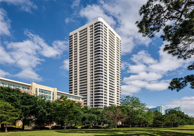 2nd image of 1701 Hermann Dr #5B, Houston, TX 77004 | MLS# 66465047