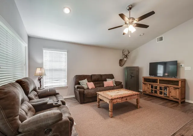 Photo 4 of Single family home for sale at 3442 County Rd 2326, Dayton, TX 77535 | MLS# 49460213 | Listing updated on 2026-08-24