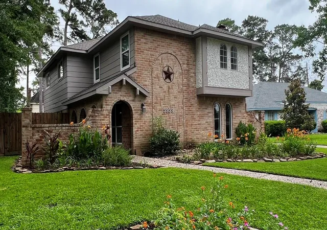 Photo 2 of Single family home for sale at 5939 Havenwoods Dr, Houston, TX 77066 | MLS# 6601137 | Listing updated on 2026-09-16