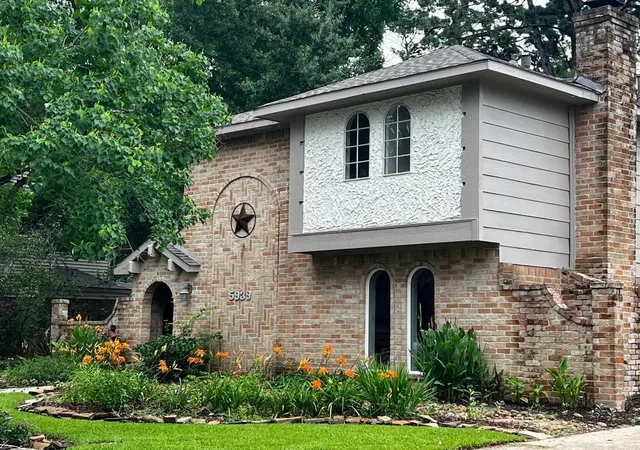 Photo 3 of Single family home for sale at 5939 Havenwoods Dr, Houston, TX 77066 | MLS# 6601137 | Listing updated on 2026-09-16