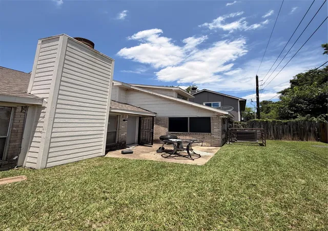 4th image of 8518 Scenic Green Dr, Houston, TX 77088 | MLS# 47947637