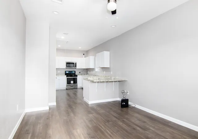 3rd image of 1709 Stevens St, Houston, TX 77026 | MLS# 46757374