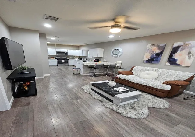 4th image of 1709 Stevens St, Houston, TX 77026 | MLS# 46757374