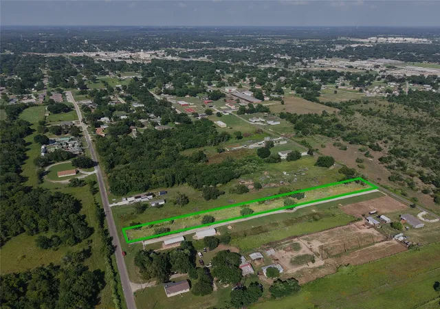 Homes for sale in Hearne, TX | Tbd Crennan Ln, Hearne, TX 77859 | MLS# 86397740