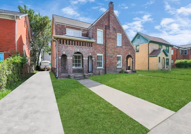1st image of 2706 Isabella St, Houston, TX 77004 | MLS# 42059682