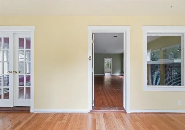 2nd image of 3211 Beauchamp St, Houston, TX 77009 | MLS# 37844774