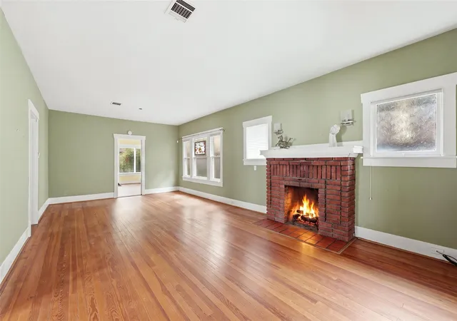 Photo 3 of Single family home for sale at 3211 Beauchamp St, Houston, TX 77009 | MLS# 37844774 | Listing updated on 2026-09-13