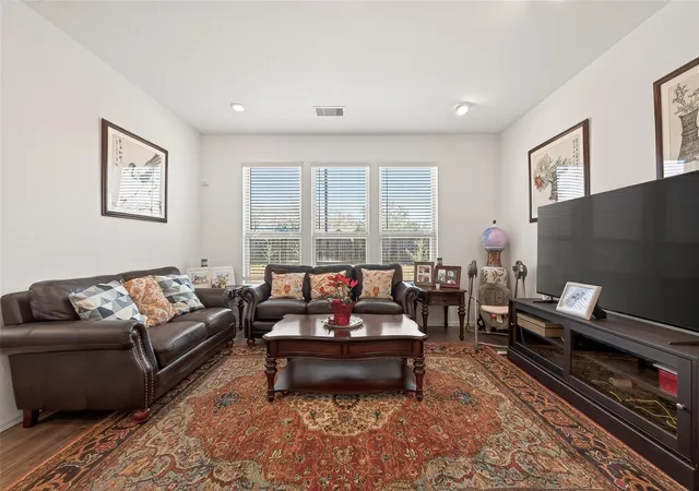 Photo 4 of Single family home for sale at 3710 Mccrary Fls Way, Richmond, TX 77406 | MLS# 76737494 | Listing updated on 2026-09-07