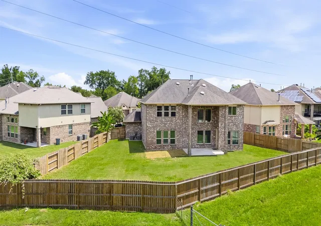3rd image of 6639 Brady Springs Ln, Sugar Land, TX 77479 | MLS# 22041422