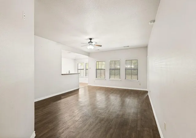 2nd image of 16413 Ryan Guinn Wy, Conroe, TX 77303 | MLS# 5943940
