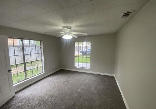 4th image of 7015 Boyce St, Houston, TX 77020 | MLS# 79908171