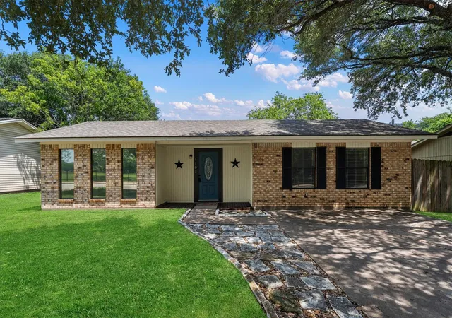 2nd image of 1103 Haines Dr, College Station, TX 77840 | MLS# 3666751