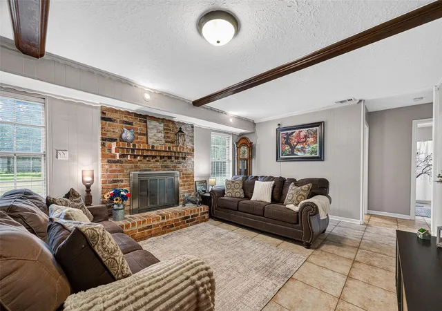 Photo 3 of Sale Pending at 4004 Longherridge Dr, Pearland, TX 77581 | MLS# 80603818 | Listing updated on 2026-09-14