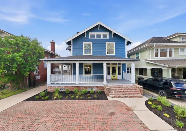 1st image of 404 Avondale St, Houston, TX 77006 | MLS# 9292854