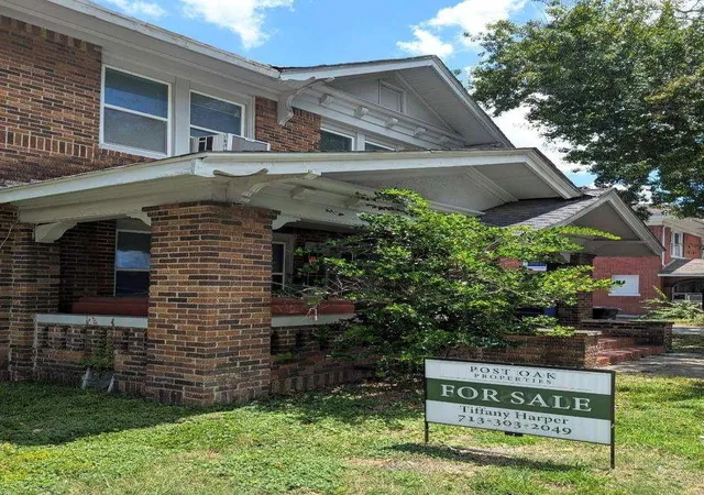 Photo 3 of Multi family home for sale at 1620, 1624 & 1630 Richmond Ave, Houston, TX 77006 | MLS# 2841669 | Listing updated on 2026-06-29