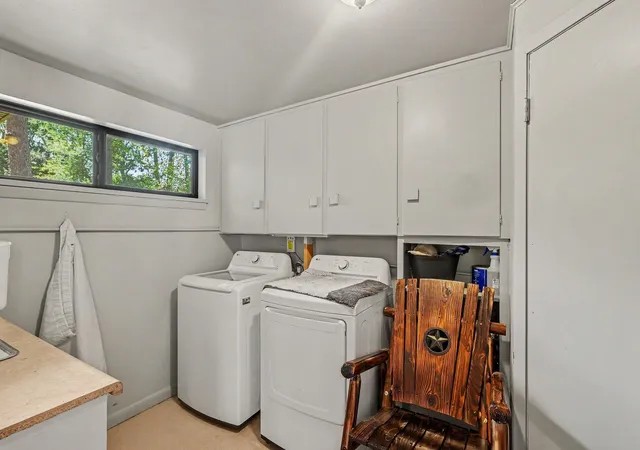 Photo 2 of Single family home for sale at 110 S Woodsway St W, Conroe, TX 77301 | MLS# 95382612 | Listing updated on 2026-09-19