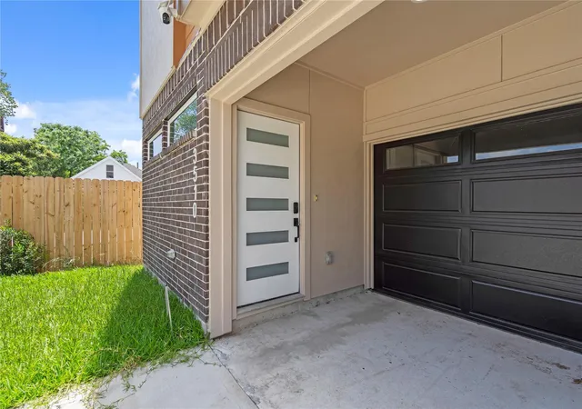33rd image of 3510 Saltus St, Houston, TX 77003 | MLS# 29482062