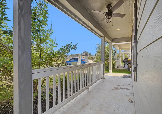 Photo 3 of Single family home for sale at 16606 Colleen Pl, Conroe, TX 77306 | MLS# 20050517 | Listing updated on 2026-09-19
