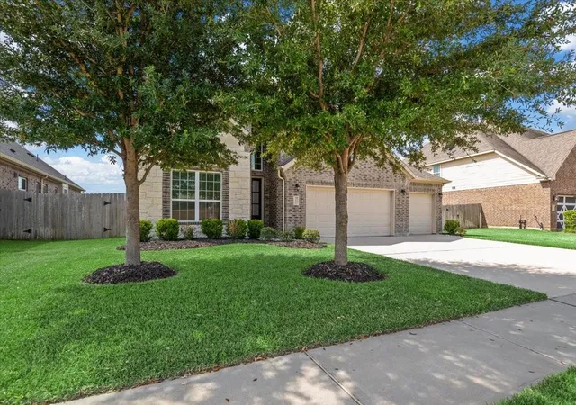 Photo 3 of Single family home for sale at 31911 Casa Linda Dr, Hockley, TX 77447 | MLS# 28458451 | Listing updated on 2026-09-20