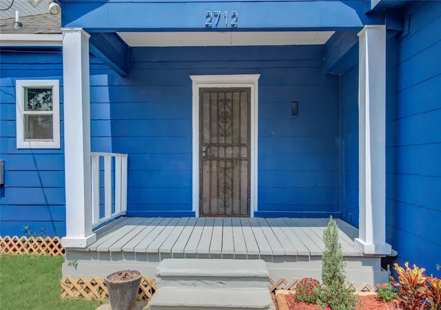 Photo 3 of Single family home for sale at 2712 Link Rd, Houston, TX 77009 | MLS# 96919831 | Listing updated on 2026-07-15