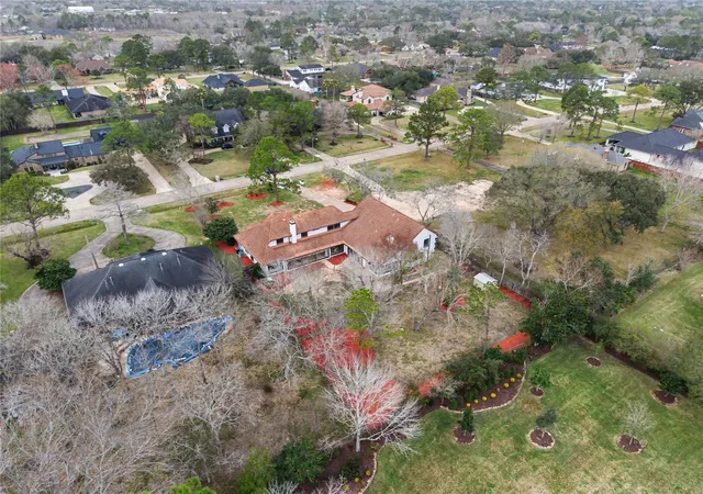 48th image of 1205 Tall Pines Dr, Friendswood, TX 77546 | MLS# 35023854