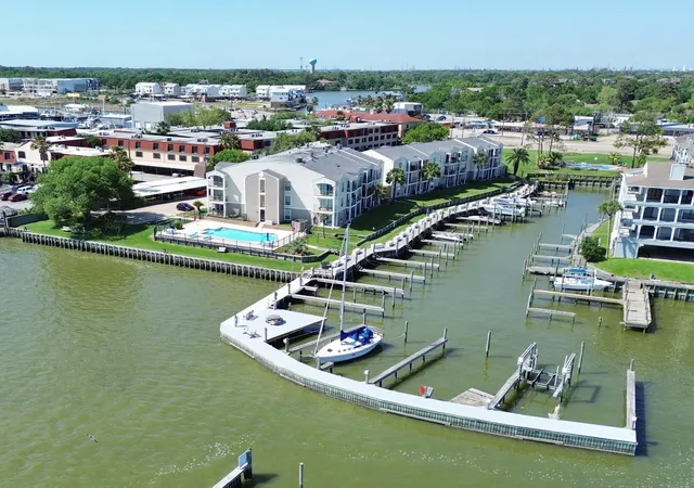 Photo 2 of Condo for sale at 205 Yacht Clb Ln #205, Seabrook, TX 77586 | MLS# 15835079 | Listing updated on 2026-08-29