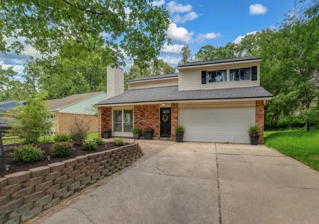 Photo 1 of Single family home for sale at 3235 Village Park Dr, Kingwood, TX 77339 | MLS# 72309834 | Listing updated on 2026-08-15