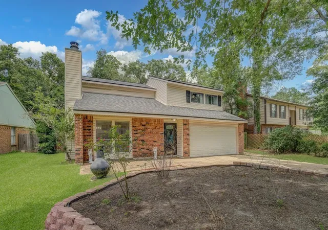 Photo 2 of Single family home for sale at 3235 Village Park Dr, Kingwood, TX 77339 | MLS# 72309834 | Listing updated on 2026-08-15
