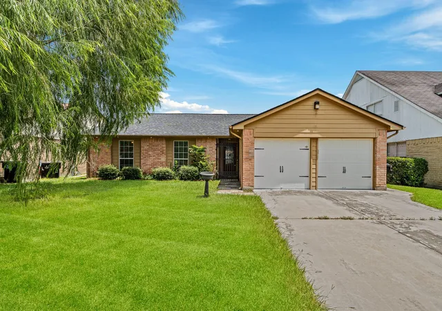 Photo 1 of Single family home for sale at 11414 Chelsea Walk Dr, Houston, TX 77066 | MLS# 42860716 | Listing updated on 2026-09-02