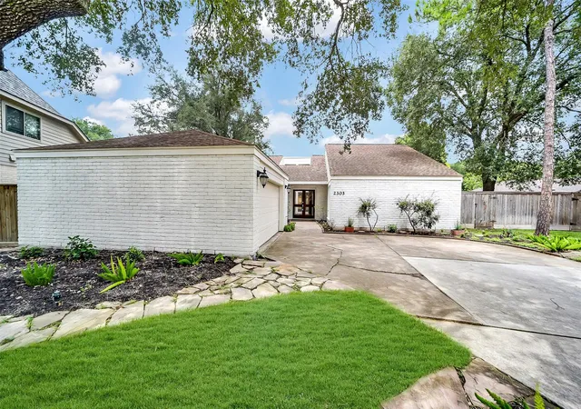 1st image of 2303 Willow Lake Dr, Houston, TX 77077 | MLS# 86379135
