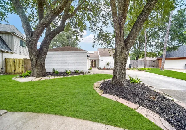 2nd image of 2303 Willow Lake Dr, Houston, TX 77077 | MLS# 86379135