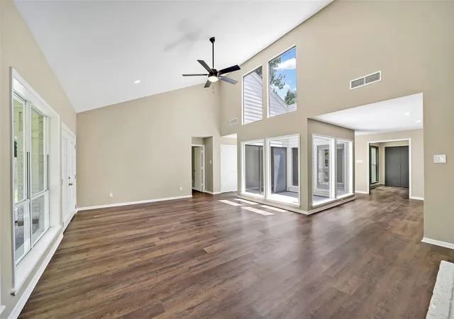 4th image of 2303 Willow Lake Dr, Houston, TX 77077 | MLS# 86379135