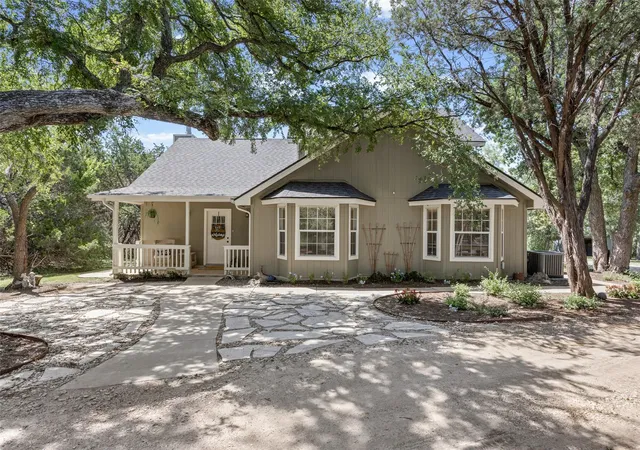Photo 1 of Sale Pending at 107 Draper Ln, Liberty Hill, TX 78642 | MLS# 81176093 | Listing updated on 2026-09-13