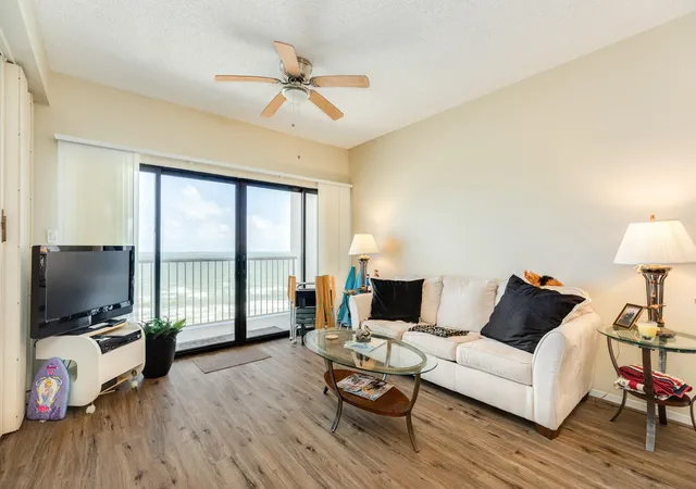 Photo 4 of Condo for sale at 7700 Seawall Blvd #703, Galveston, TX 77551 | MLS# 96964451 | Listing updated on 2026-06-15