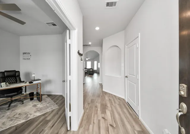 2nd image of 19014 Blossoming Buttercup Dr, Tomball, TX 77377 | MLS# 7922278