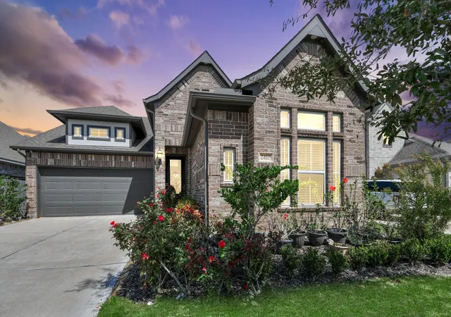1st image of 2410 Manor Valley Ln, Missouri City, TX 77459 | MLS# 48425618